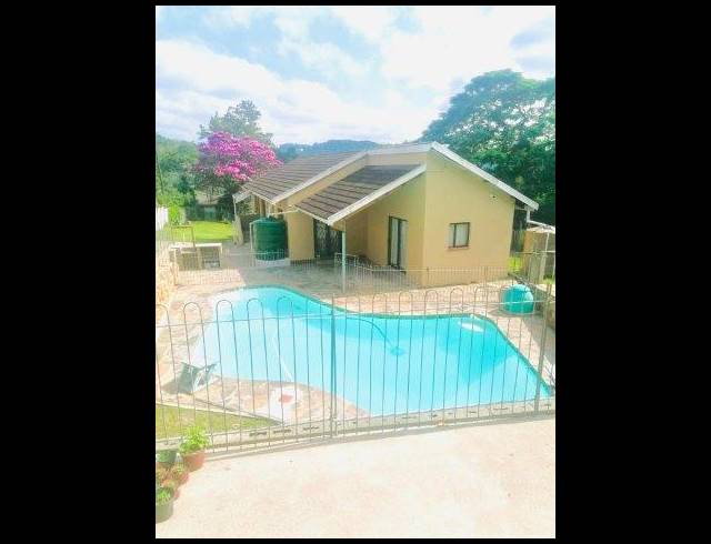 4 BEDROOM HOUSE FOR SALE IN QUEENSBURGH